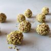 Pistache dadelballetjes met kokos